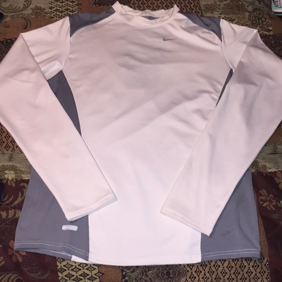 Nike Long sleeve🖤 - Picture 1 of 5